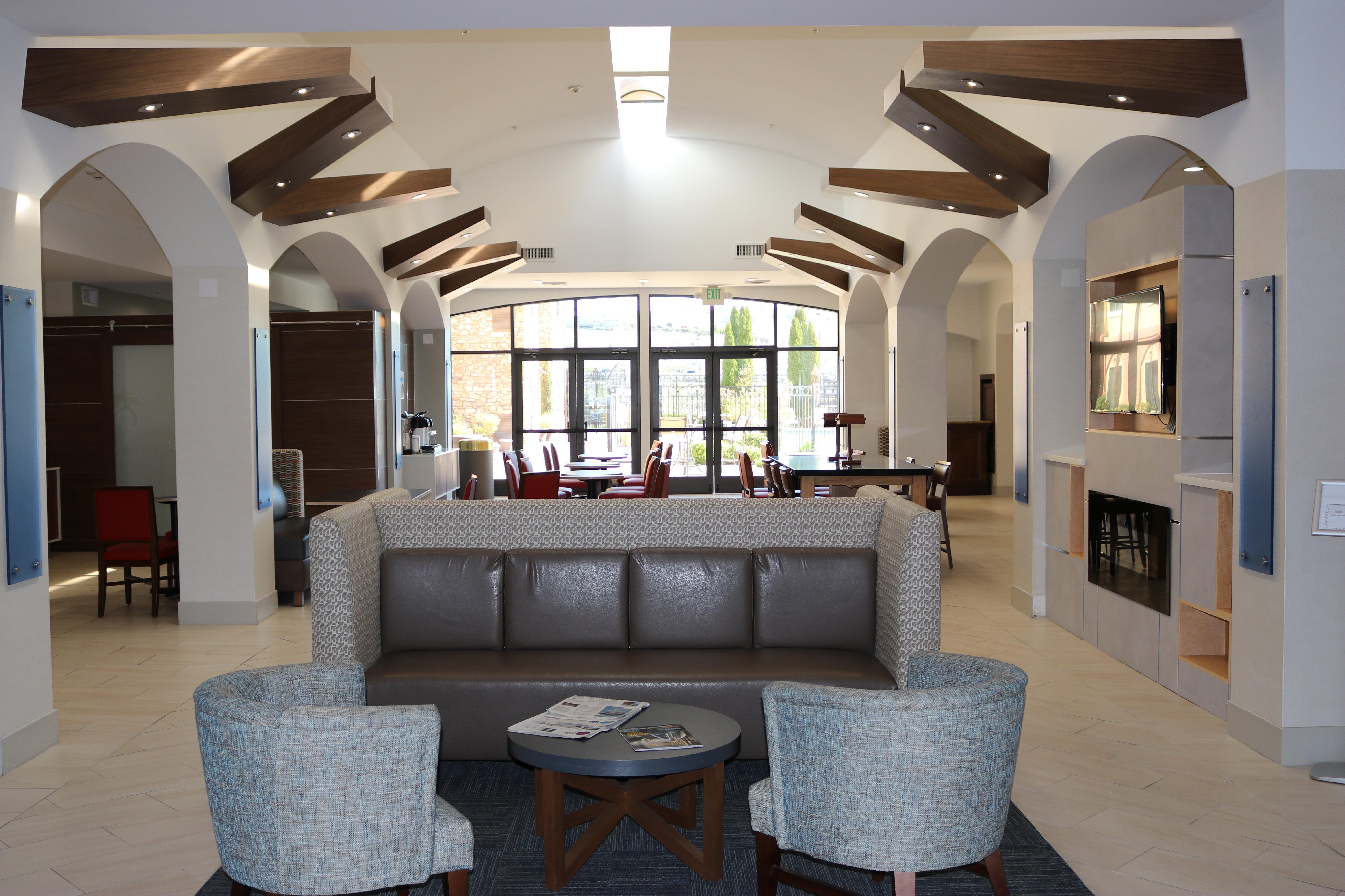 Holiday Inn Express Hotel & Suites El Dorado Hills By Ihg Zewnętrze zdjęcie